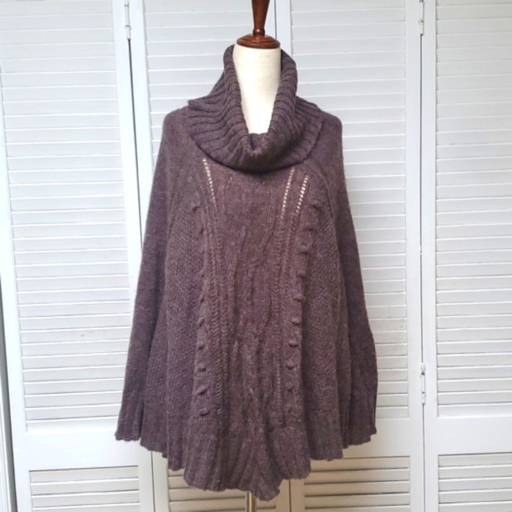 H&M Brown Wool Blend Turtle Neck Sweater, Poncho,O/S